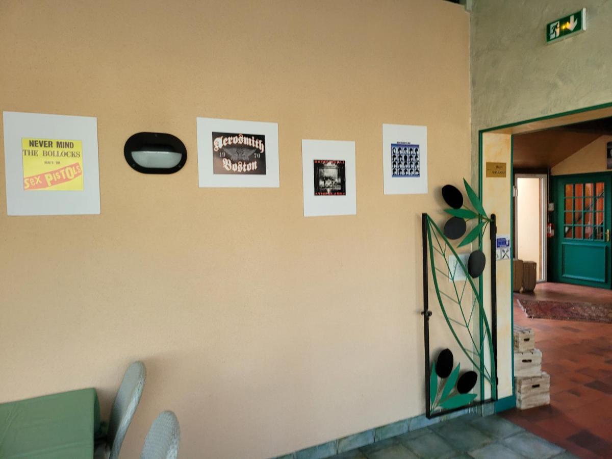 L'Auberge De L'Olive ドンピエール・シュル・ベズブル エクステリア 写真