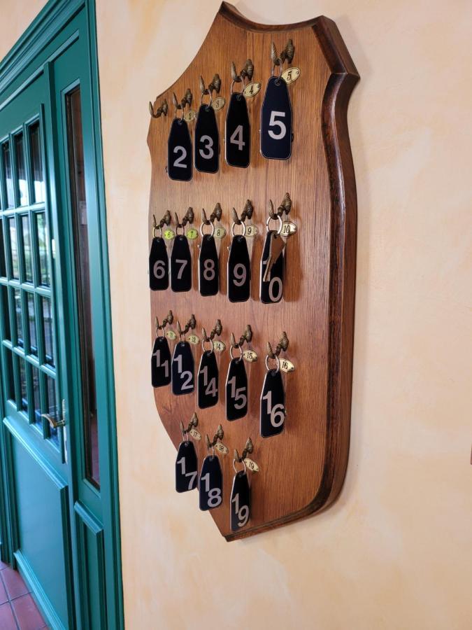 L'Auberge De L'Olive ドンピエール・シュル・ベズブル エクステリア 写真