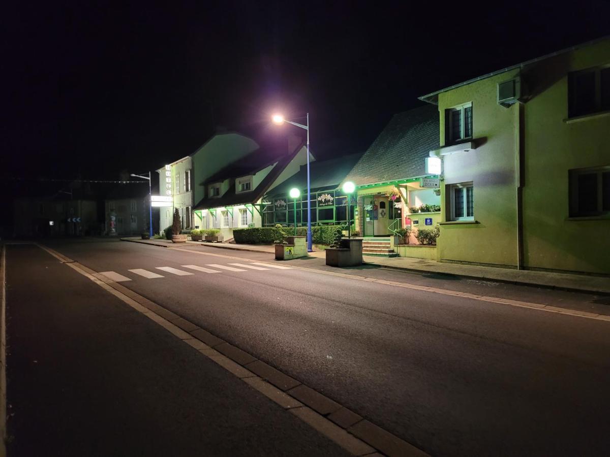 L'Auberge De L'Olive ドンピエール・シュル・ベズブル エクステリア 写真