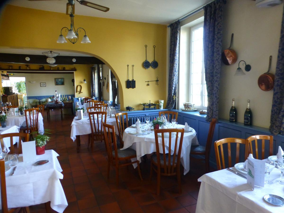 L'Auberge De L'Olive ドンピエール・シュル・ベズブル エクステリア 写真